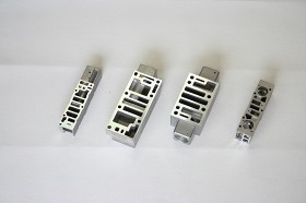 �R�����쏊�@���i��Q